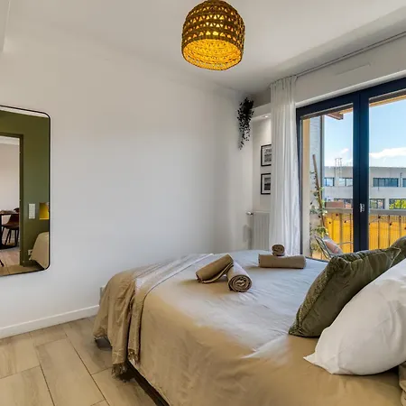 Stay&go Des Monts - Centre-ville - Parking Prive - 20 Min Du Aix-les-Bains