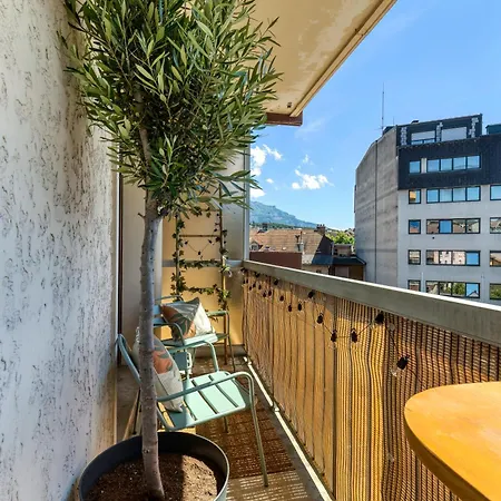 Apartment Stay&go Des Monts - Centre-ville - Parking Prive - 20 Min Du